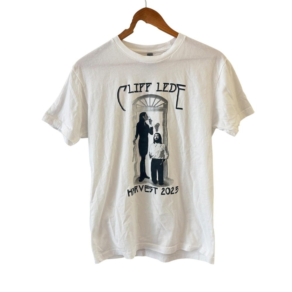 Wine Country Lede Harvest 2025‎ Graphic T Shirt Unisex M Fleetwood Mac Novelty
